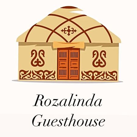 Rozalinda Guesthouse Naryn Extérieur photo
